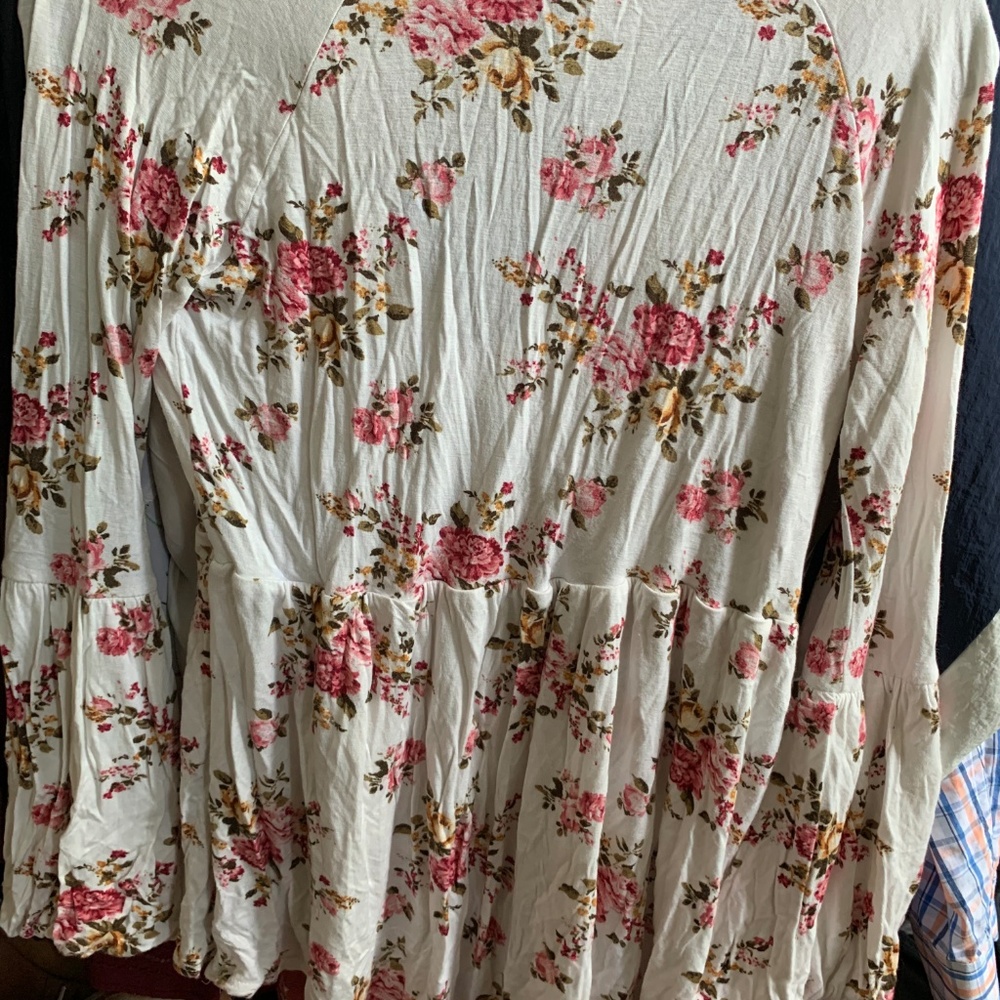 Fun top - Picture 2 of 3